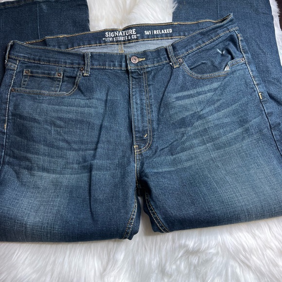 Men's Signature by Levi's Strauss S61 Relaxed Fit 42 x 30 Jeans - Picture 4 of 9